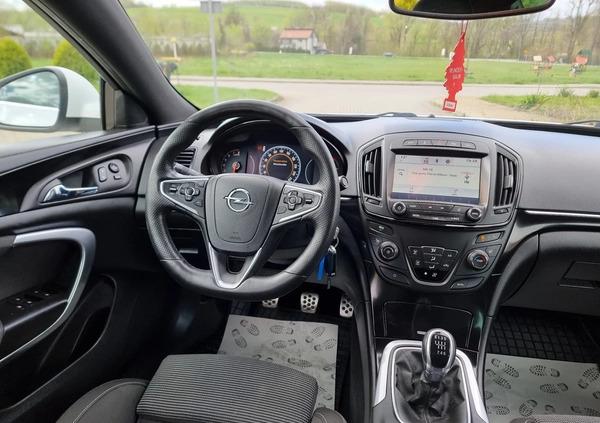 Opel Insignia cena 45900 przebieg: 154000, rok produkcji 2015 z Dobiegniew małe 497